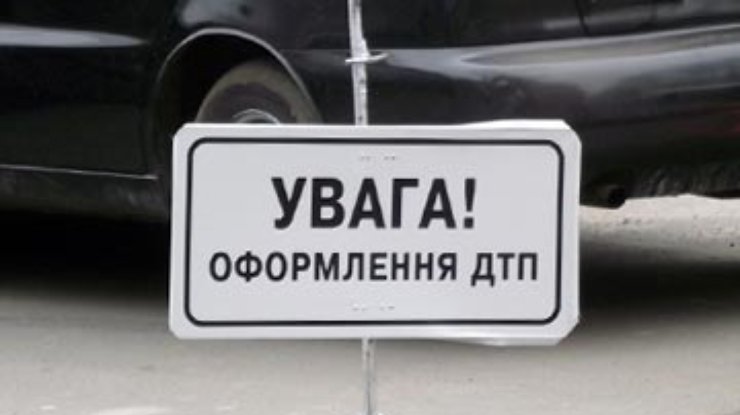 Во Львове автомобиль милиции столкнулся с двумя "легковушками"
