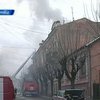 В Черновцах горит жилой дом