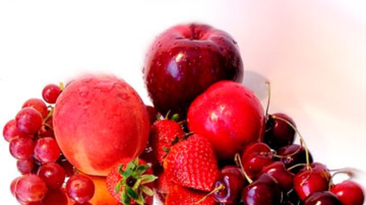 Исследование: Красные овощи и фрукты меняют цвет кожи