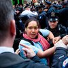 В Нью-Йорке разогнали демонстрацию в память о начале акции "Захвати Уолл-стрит" (исправлено)
