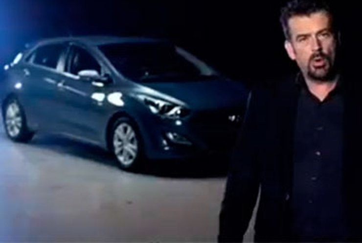 Hyundai привлекла гипнотизера к рекламе автомобиля