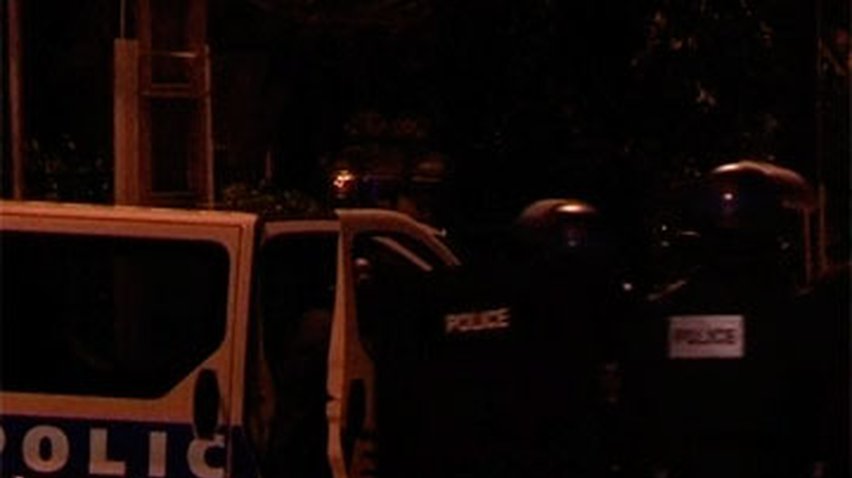 В Тулузе продолжается задержание "убийцы на скутере"