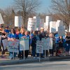В США медсестры вышли на митинг требуя честных контрактов
