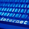 Янукович поручил Азарову обеспечить украинцев интернетом