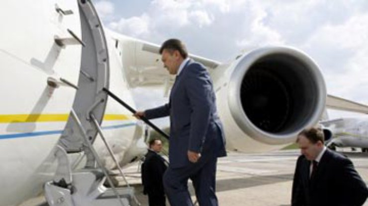 За полеты Януковича, Азарова и Литвина украинцы платят 40 миллионов гривен
