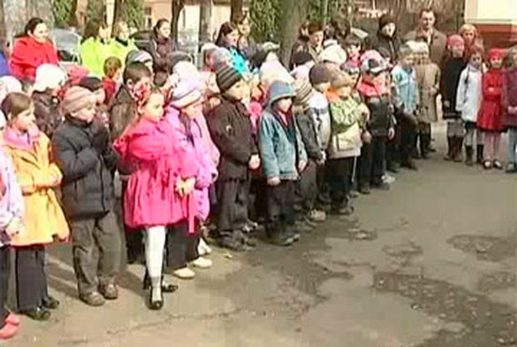 Черновицкие школьники провели конкурс лучших скворечников
