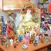 Жительница Черновцов шьет уникальные платья для кукол