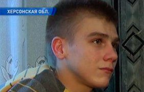 Подарить новую жизнь 18-летнему парню может операция на позвоночнике