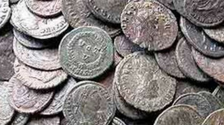 В Великобритании обнаружили 30 тысяч древнеримских монет