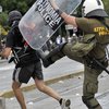 Греческая полиция разогнала три митинга