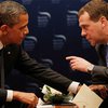 Обама передал письмо Путину через Медведева