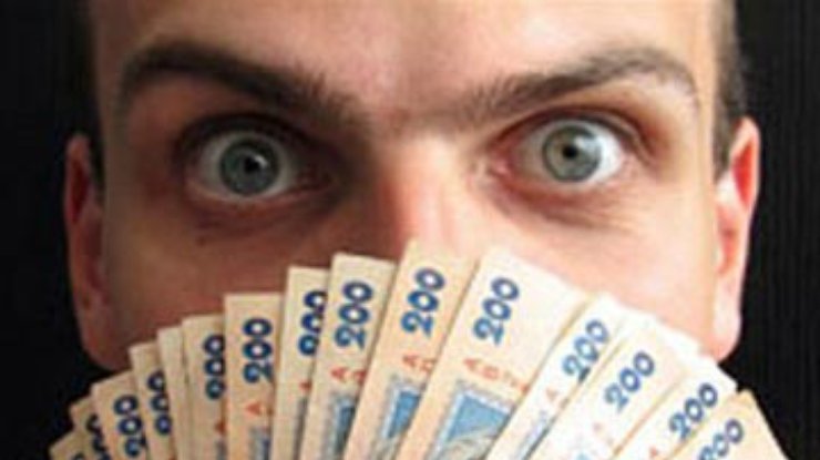 Госстат: Зарплата в Украине за месяц выросла на 2,5%