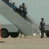 Пассажиры успешно посадили самолет, командир которого сошел с ума