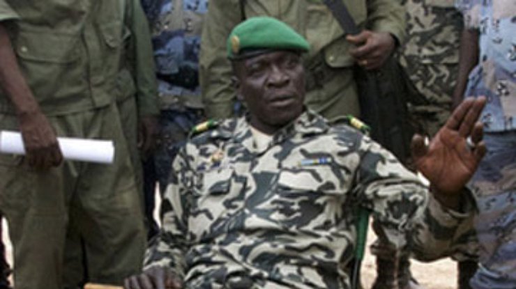 В Мали военная хунта объявила о возобновлении действия конституции