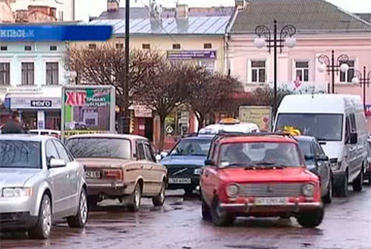 Власти Ивано-Франковска сделали въезд в центр города платным