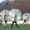Эстонские футболисты вышли на поле в зорбах