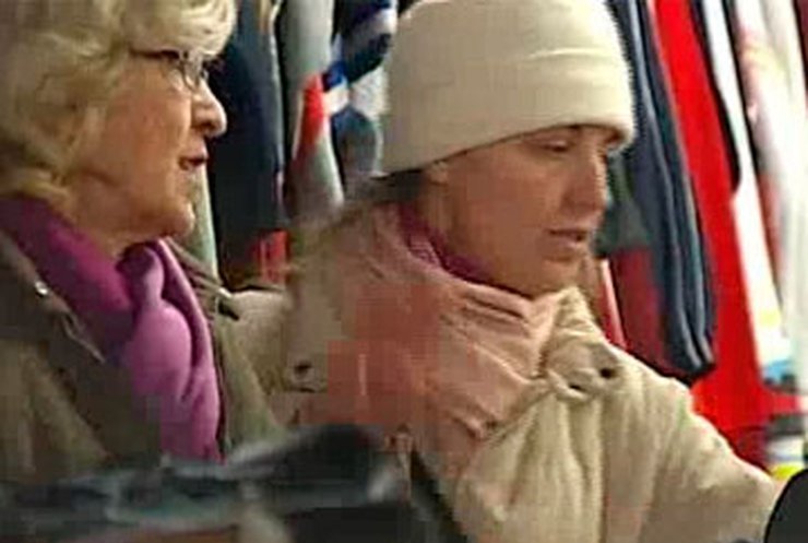 В Киеве снесли Шулявский рынок