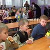 Школьники чернобыльской зоны остались без школьных обедов