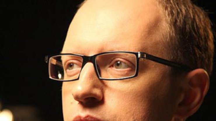 Яценюк: Оппозиция не будет голосовать за изменения закона о выборах в Раду