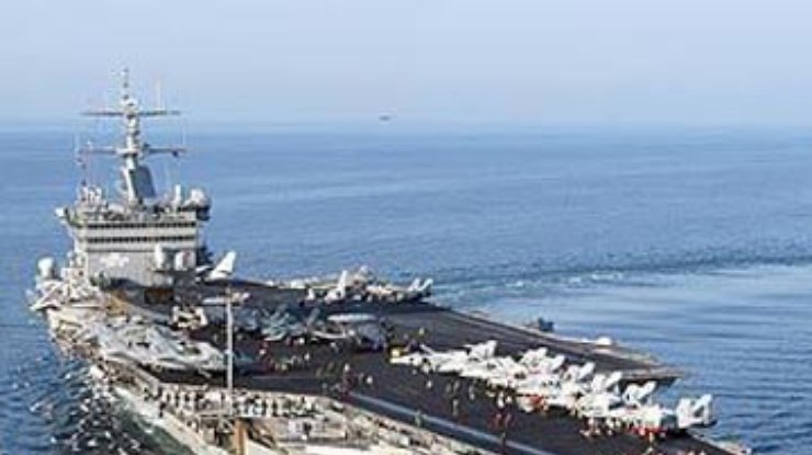 США направили в Персидский залив второй авианосец