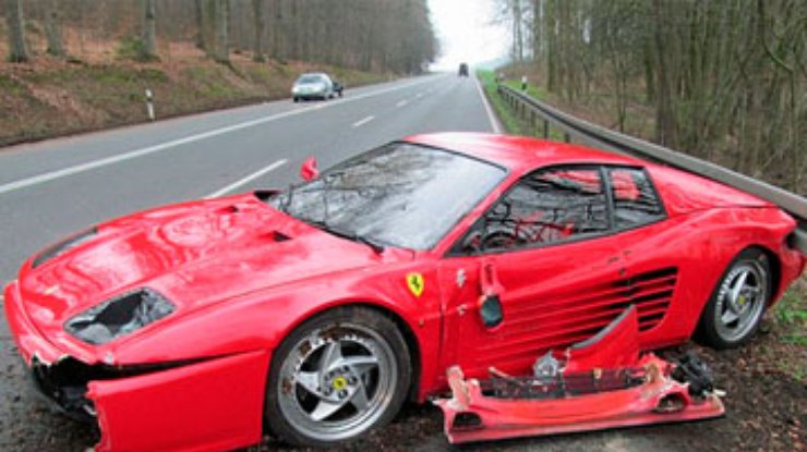 Немец разбил Ferrari, спасая ежа
