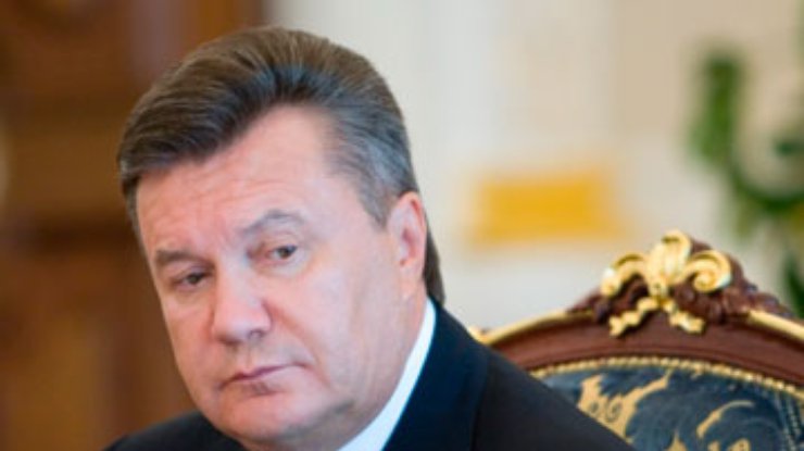 Янукович уехал во Львов