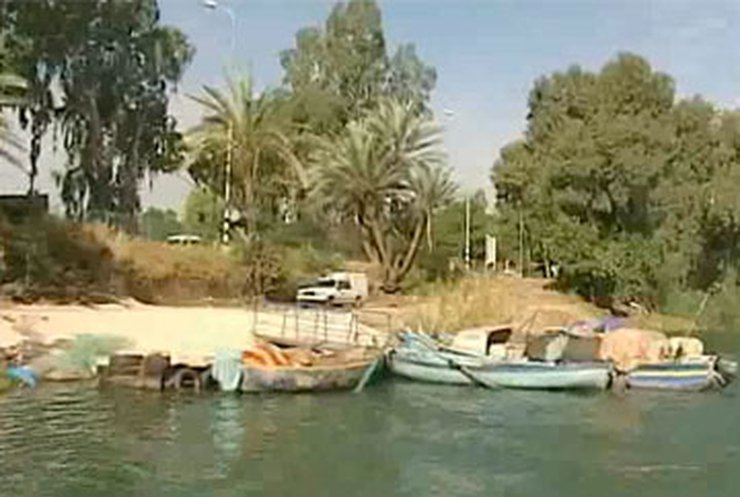 Православные паломники совершили омовение в реке Иордан