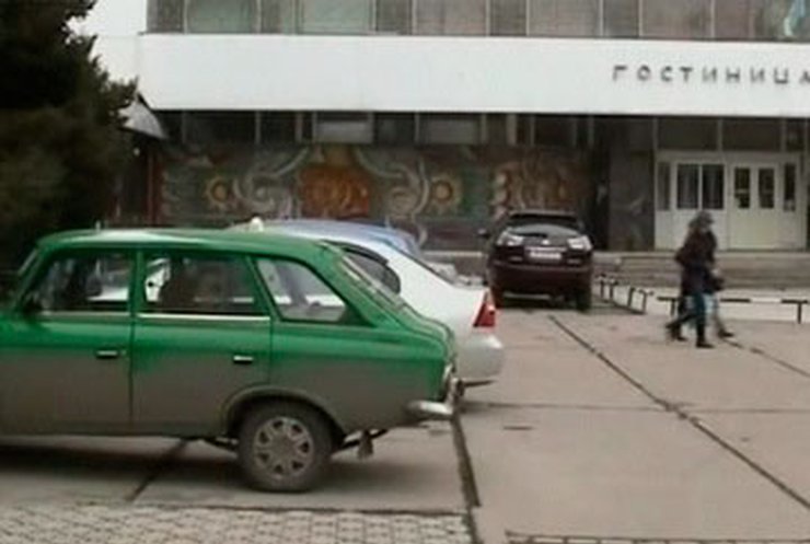 Макеевского таксиста задержали за сутенерство