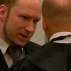 Брейвик покаялся в убийстве случайных прохожих