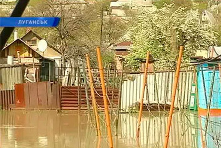 Сильные дожди затопили один из районов Луганска