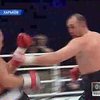 Александр Устинов одержал победу в бою против Джейсона Гаверна