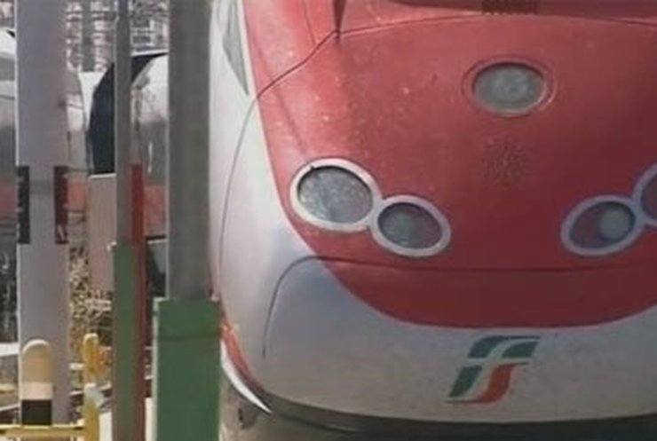 В Риме произошло столкновение скоростных поездов