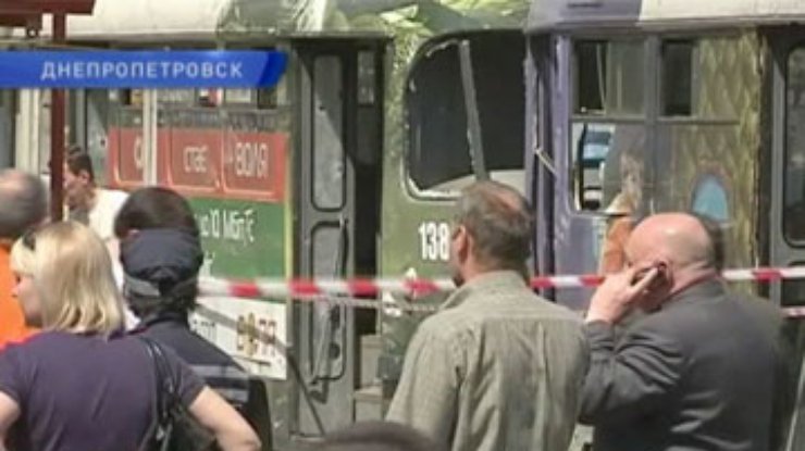 Минздрав: От взрывов в Днепропетровске пострадали 30 человек