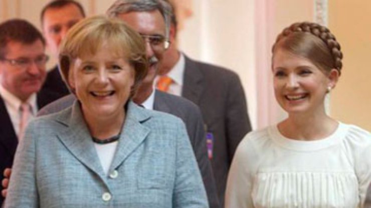 Меркель хочет лечить Тимошенко в Германии