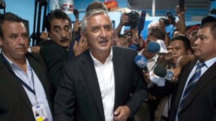 Чтобы приблизиться к народу, президент Гватемалы решил пожить среди бедняков