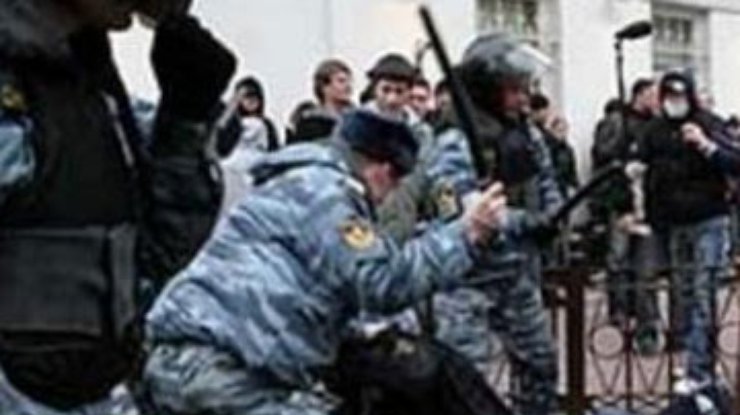 Amnesty International: Гостям Евро-2012 следует опасаться милиции