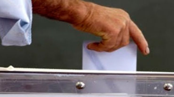 Греки проголосовали за новый парламент