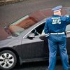 В России полиция сутки осаждала запершегося в машине нарушителя