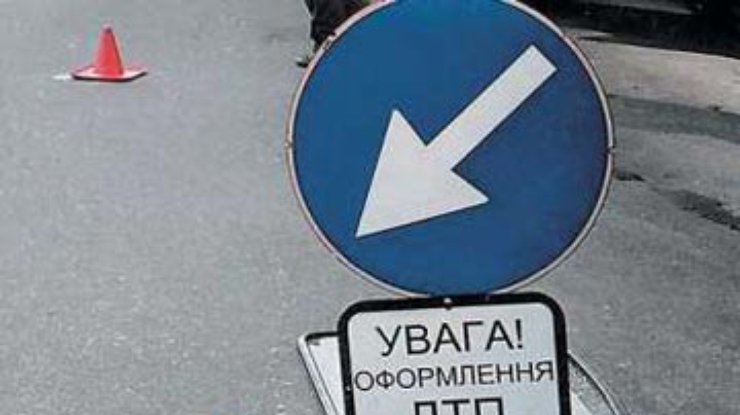 На Львовщине в ДТП погиб ребенок и пострадали еще 6 человек