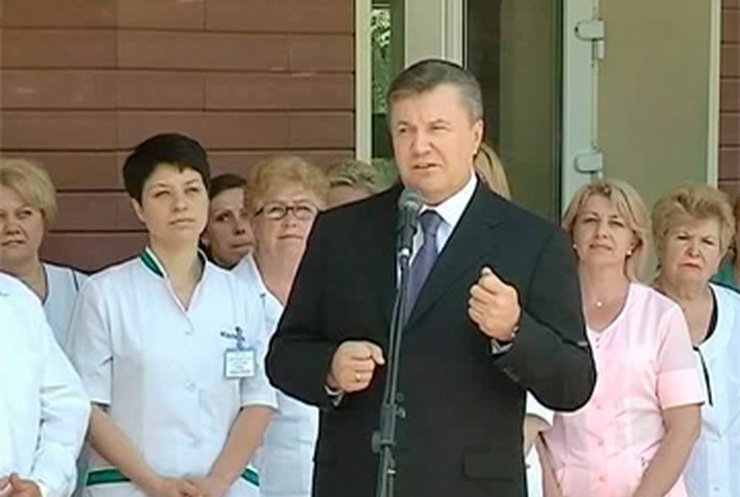 Янукович не позволит унижать Украину