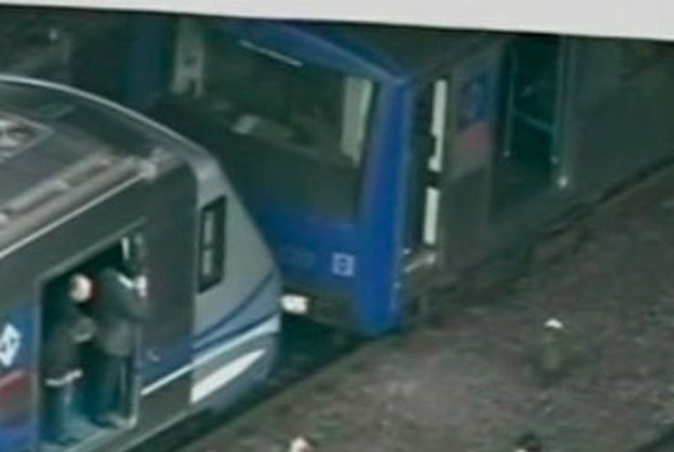 В Бразилии столкнулись два поезда метрополитена