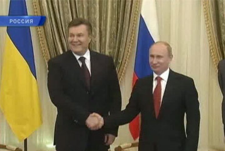 Янукович побывал на неформальном саммите СНГ