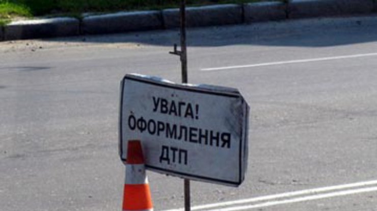 В Черновицкой области столкнулись 9 автомобилей