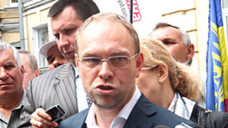 Защита Тимошенко пожаловалась в ЕСПЧ на несправедливый суд