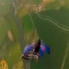 Британец совершил прыжок с высоты 700-т метров без парашюта