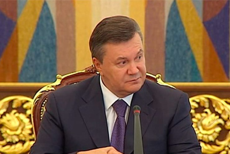 Янукович назвал безопасность участников и гостей Евро приоритетом для Украины