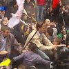 У Верховной рады митинговали сторонники и противники закона о языках