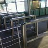 Все пригородные ж/д вокзалы Харькова оснастили турникетами