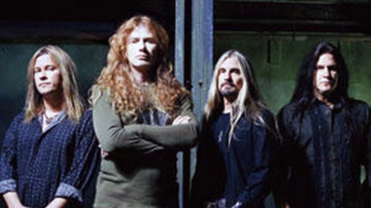 Ветеранов треш-метала Megadeth забросали камнями на сцене