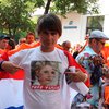Голландским фанам раздавали футболки с Тимошенко (обновлено, фото)
